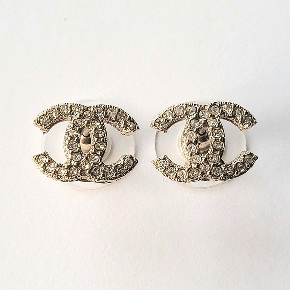 CHANEL F16 V CC Gold Rhinestone Curvy Earrings - Picture 1 of 5